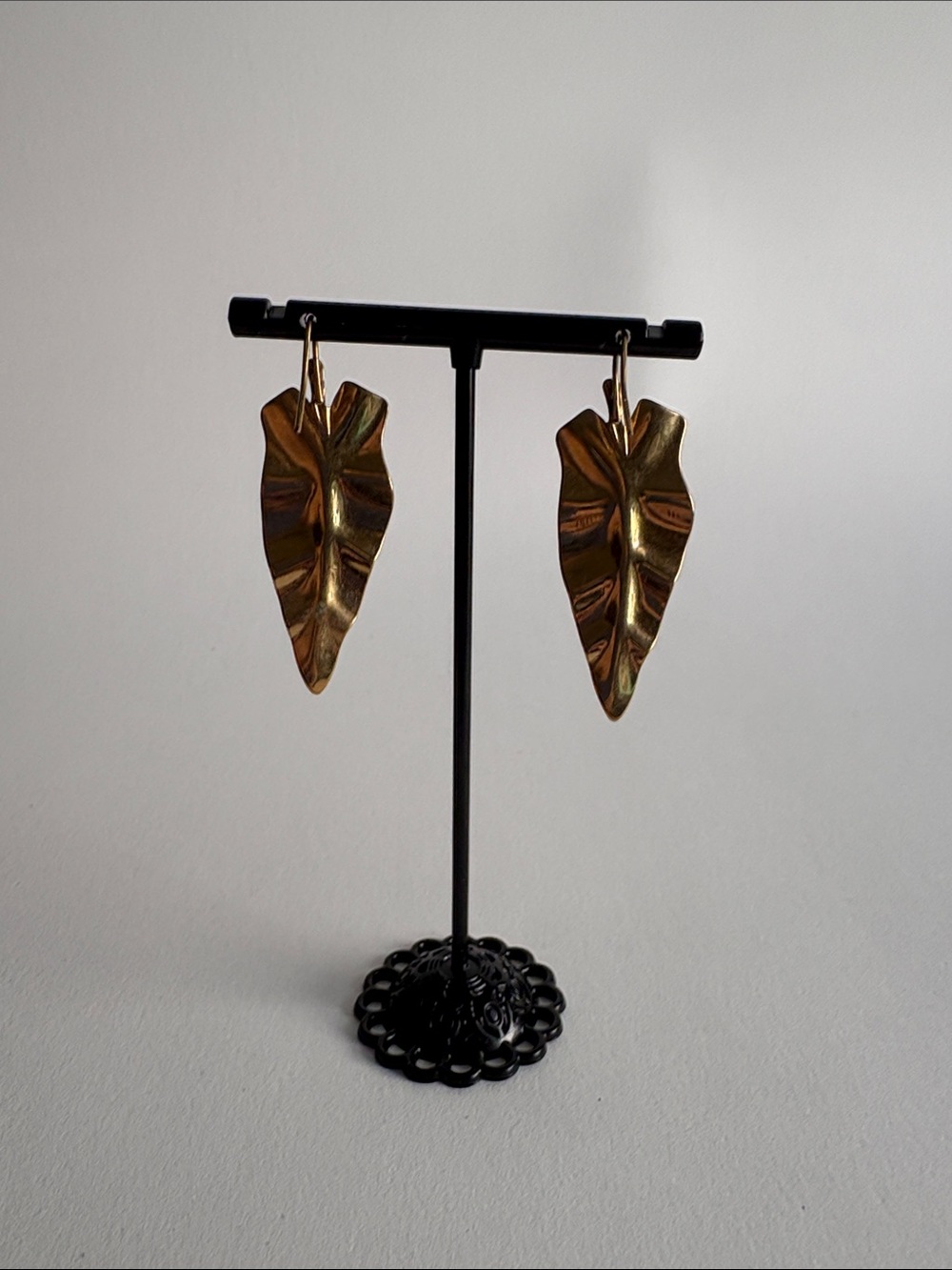 Gold Leaf Texture Drop Earrings Statement Women Jewelry - Picture 3 of 4